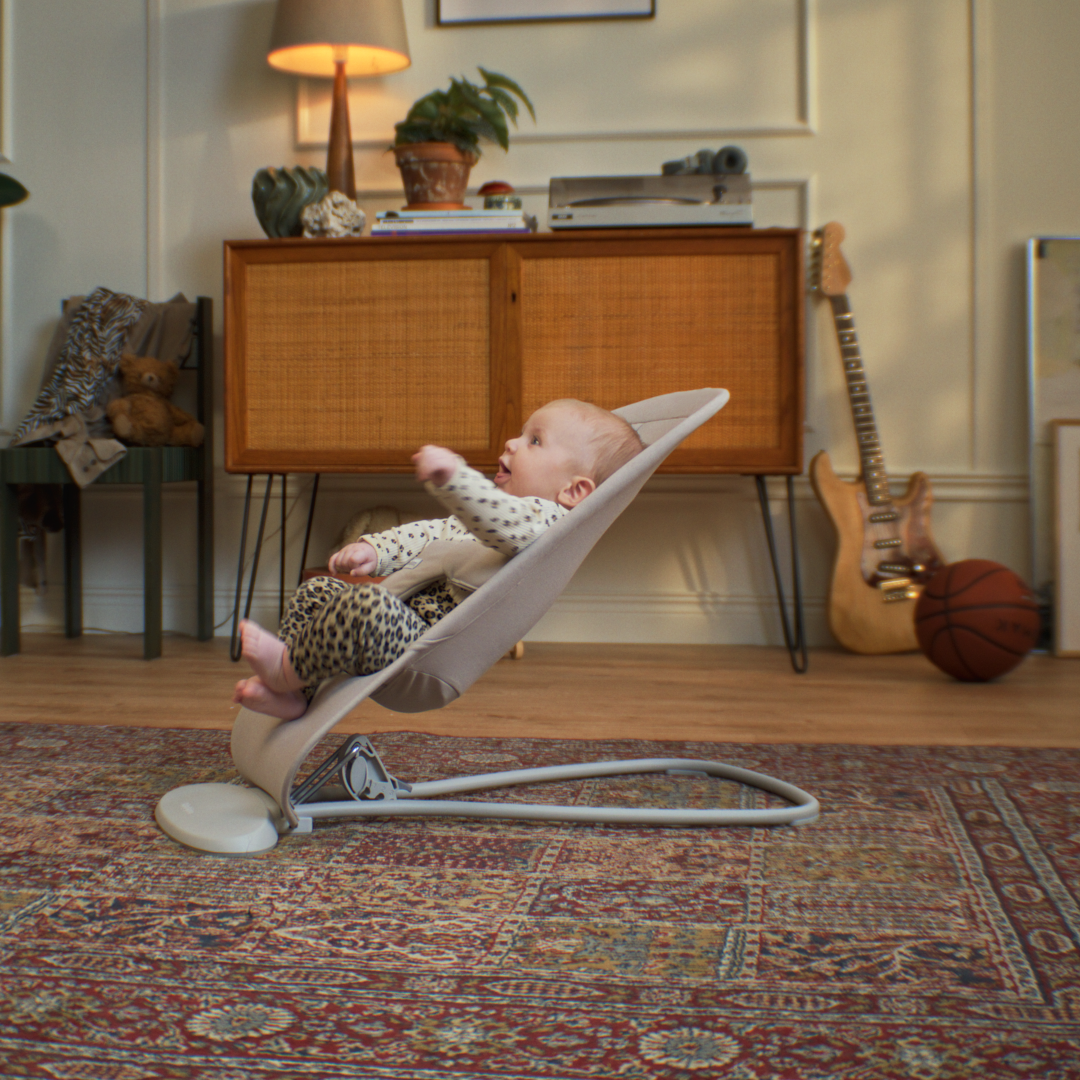 BabyBjorn balansoar Begin 0-9 luni Sand Gray tesatura periata Imagine secundară a produsului