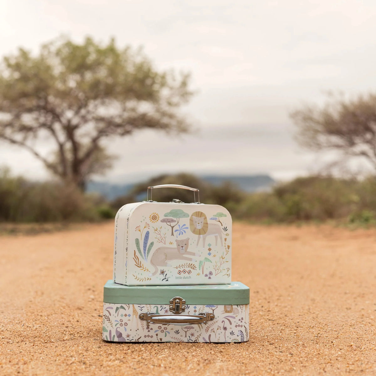 Little Dutch valiza decorativa set de 2 bucati 2 ani+ Safari Friends