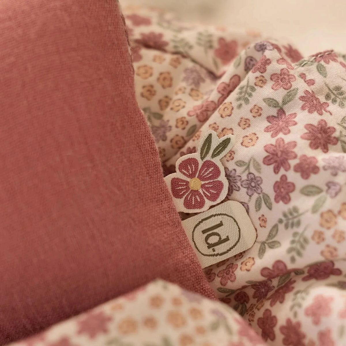 Little Dutch Babynest pentru papusi 3 ani+ Pink