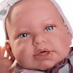 Antonio Juan papusa cu corp moale Daniela Reborn cu soricel 52 cm 3 ani+ 