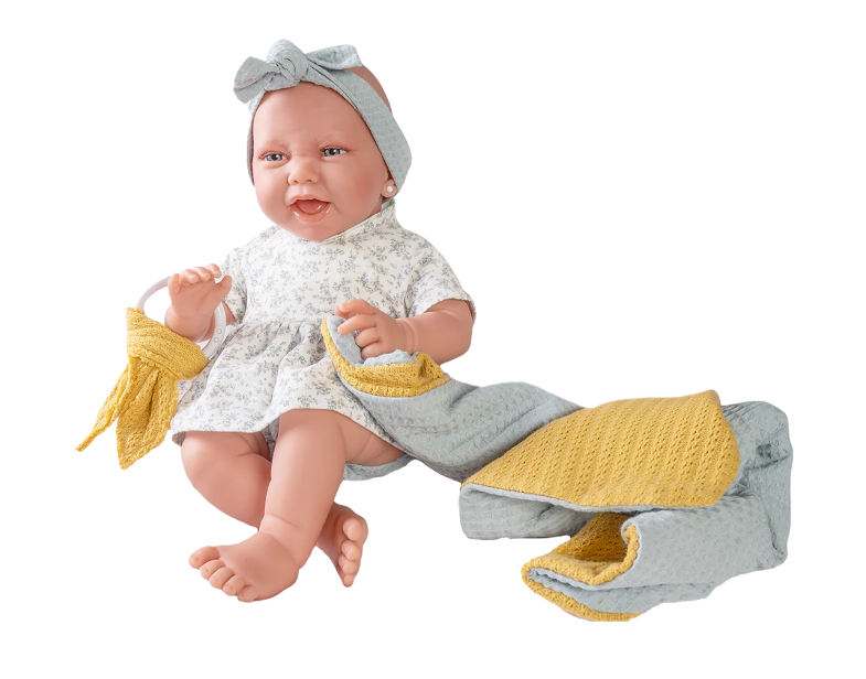 Antonio Juan papusa Nacida cu paturica si cercei