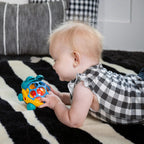 Baby Einstein masinuta cu zornaitoare Curious Car Neptune Oball 3m+