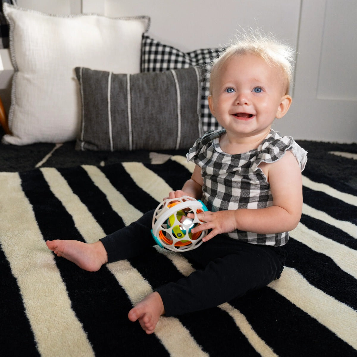 Baby Einstein minge zornaitoare Oball Grip&Spin 0m+