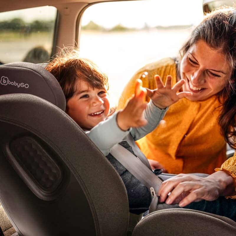 Baby Go scaun auto rotativ cu isofix