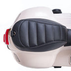 Baby Mix motoreta electrica VESPA cu acumulator 2 ani+ Alb