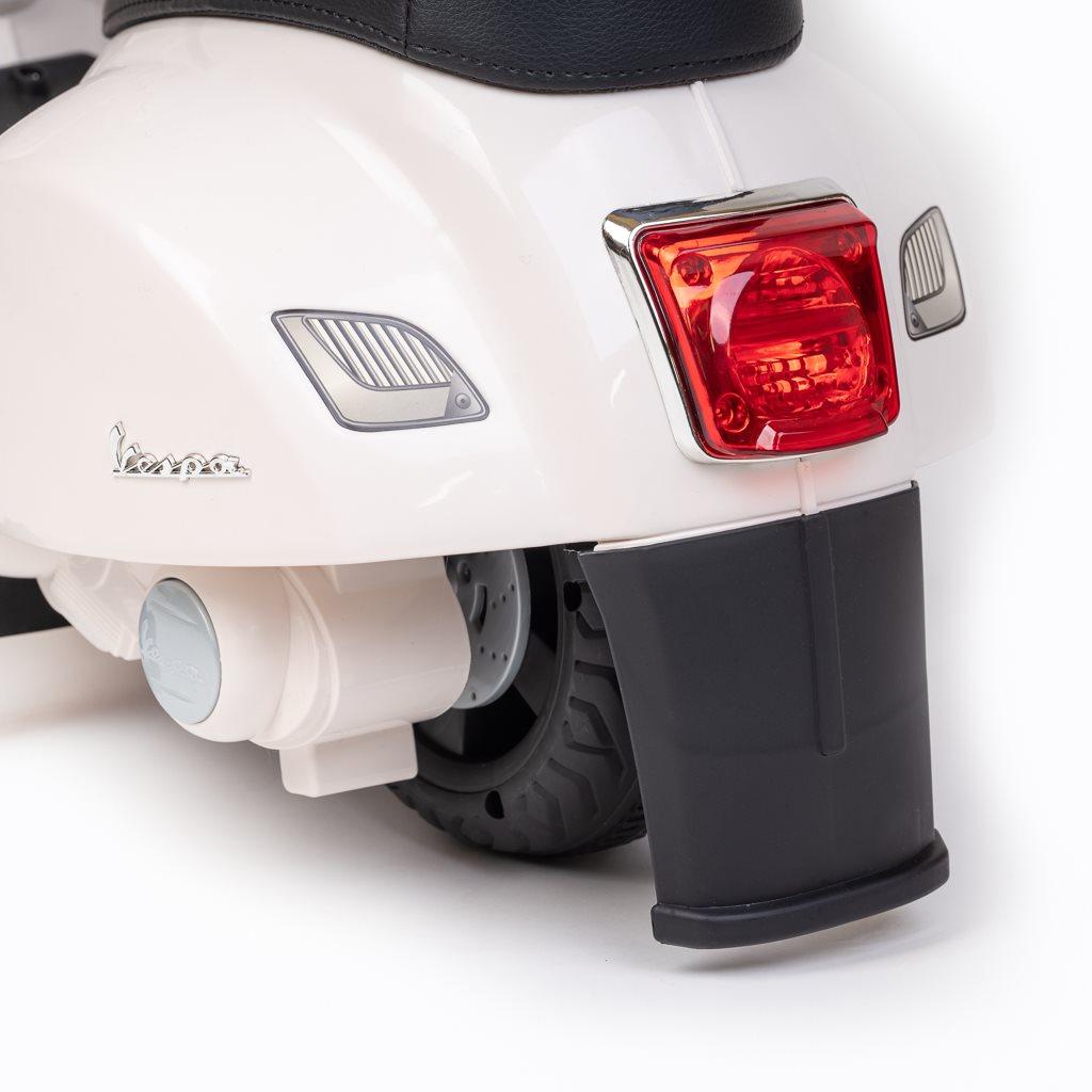 Baby Mix motoreta electrica VESPA cu acumulator 2 ani+ Alb