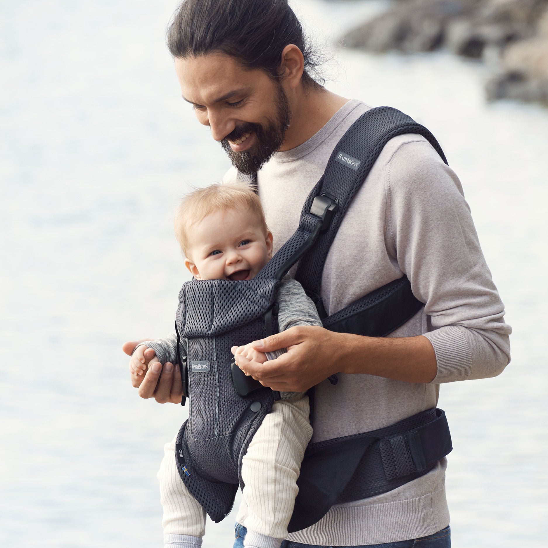 BabyBjorn marsupiu anatomic One Air Anthracite 3D Mesh 03