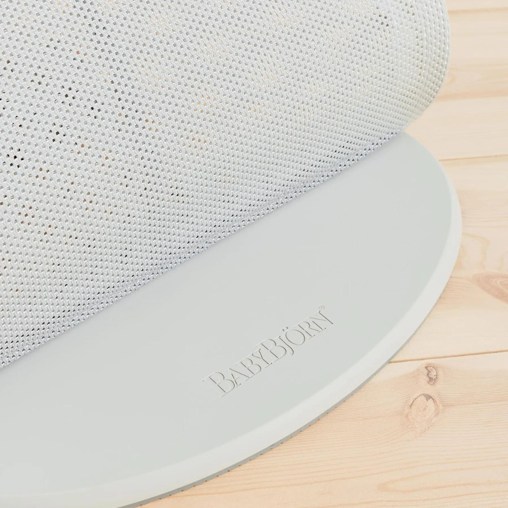 BabyBjorn balansoar Balance Soft pentru 0-2 ani, Silver/White, Mesh Imagine secundară a produsului