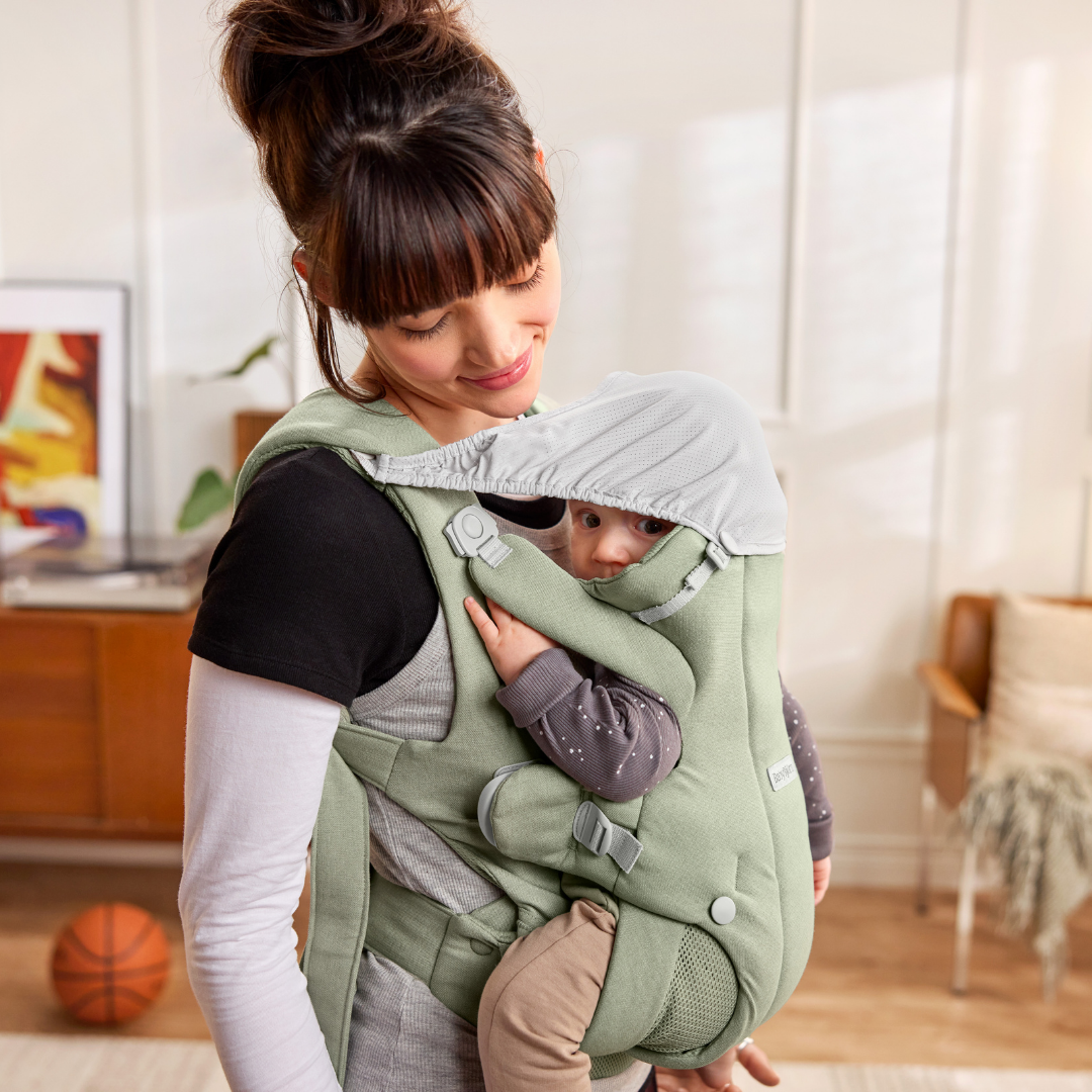 BabyBjorn marsupiu anatomic Baby Carrier Hold 3,2–13,5 kg Light Green tesatura periata