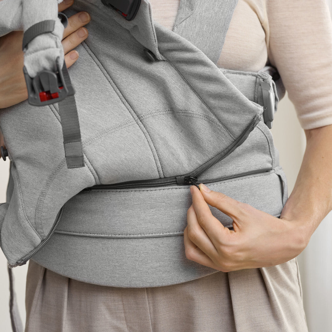 BabyBjorn marsupiu anatomic Harmony 0-3 ani
