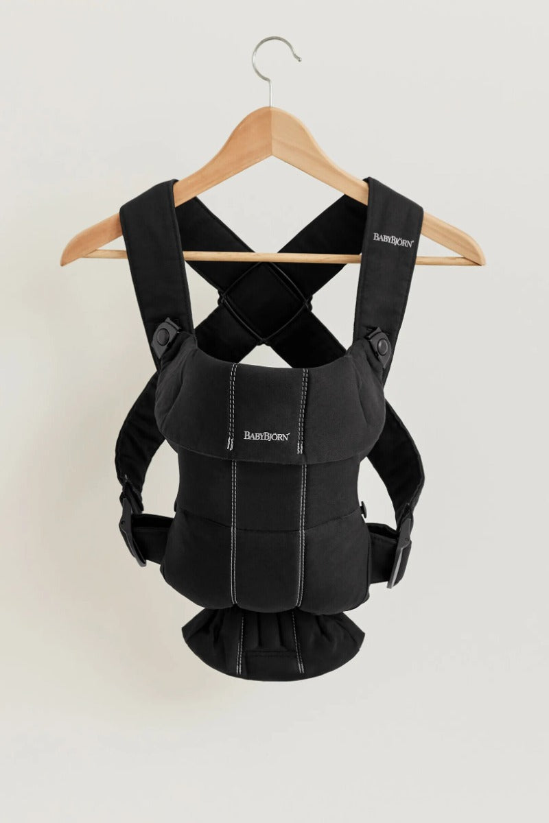 BabyBjorn marsupiu anatomic Mini 0-2 ani, Black Tesatura-Tricot Imagine secundară a produsului