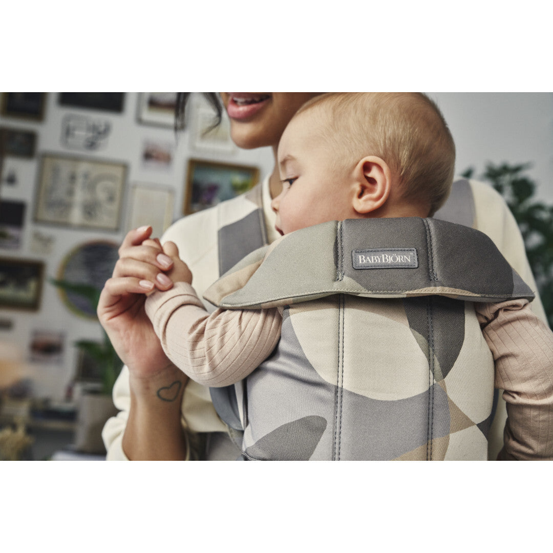 BabyBjorn marsupiu anatomic Mini 0-2 ani
