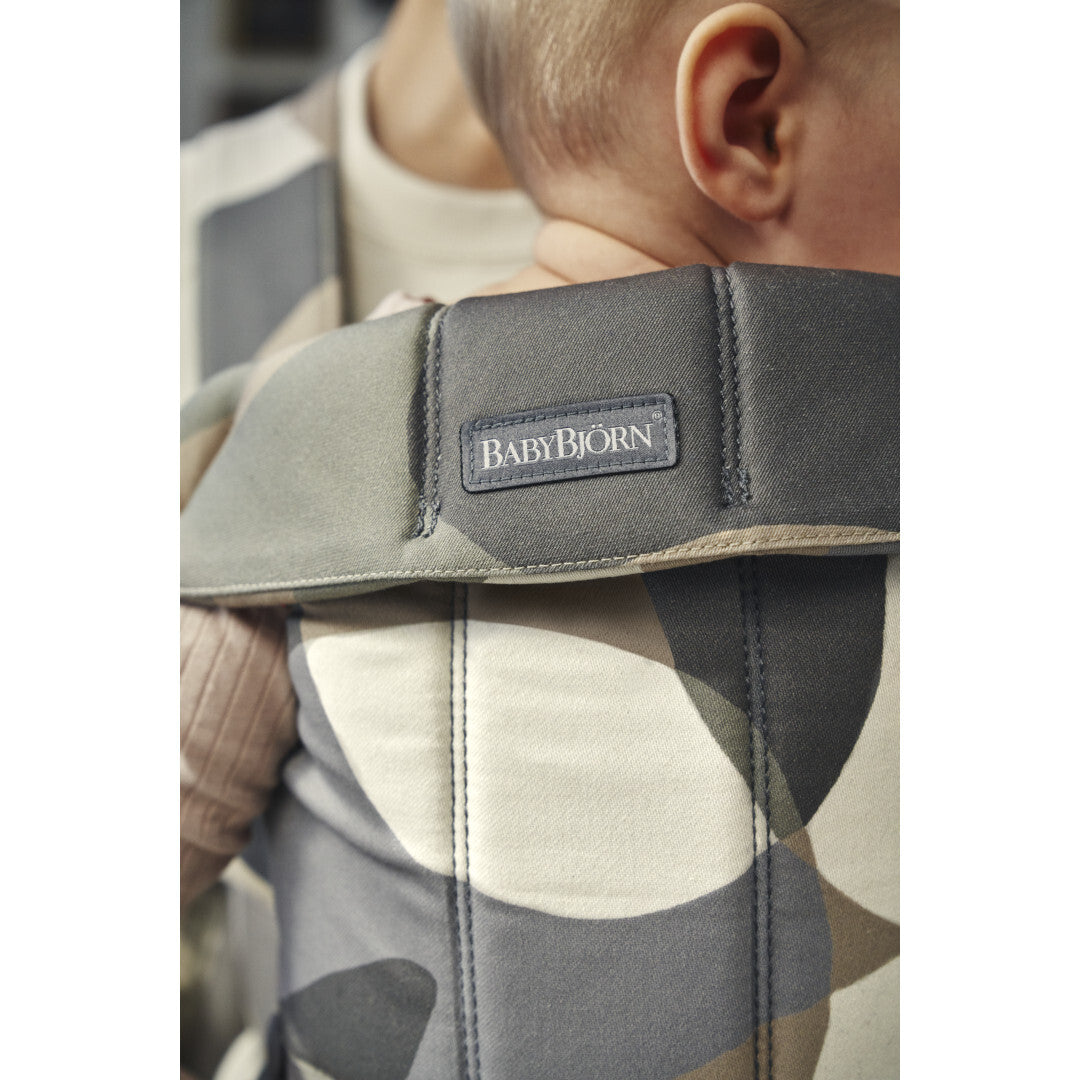 BabyBjorn marsupiu anatomic Mini 0-2 ani
