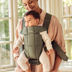 BabyBjorn marsupiu anatomic Mini pentru 3.2 -11 kg Dark Green, Tesatura