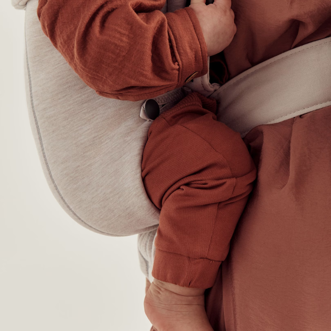 BabyBjorn marsupiu anatomic Mini pentru 3.2 -11 kg Light Beige, 3D Jersey