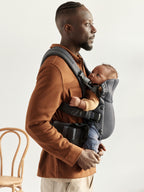 BabyBjorn marsupiu anatomic Harmony 0-3 ani