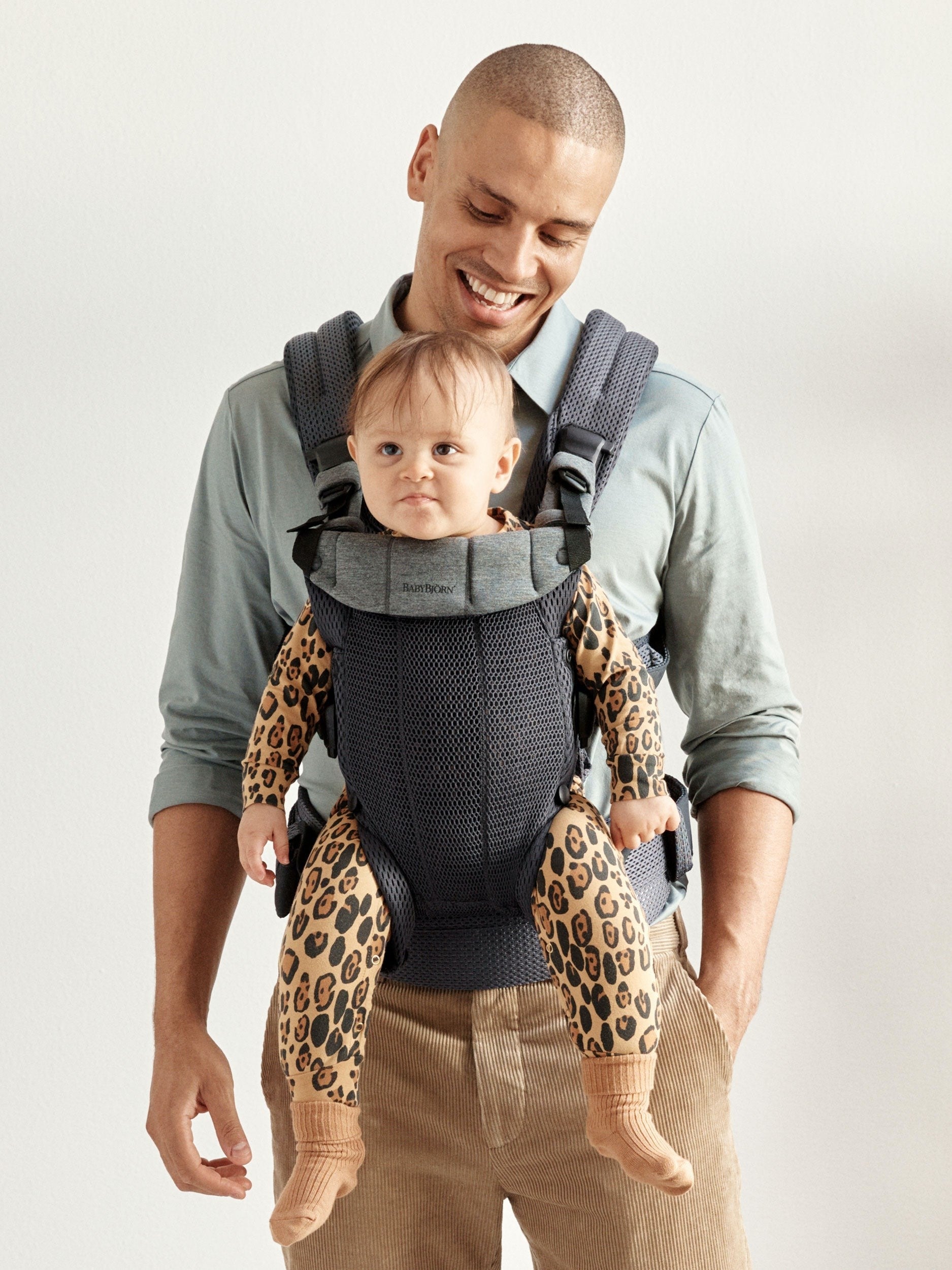 BabyBjorn marsupiu anatomic Harmony 0-3 ani