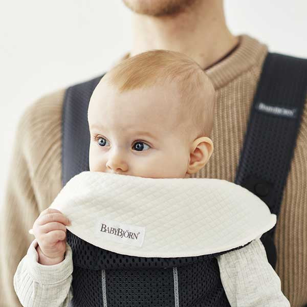 BabyBjorn marsupiu anatomic Mini 0-2 ani