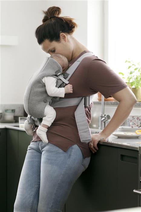 BabyBjorn marsupiu anatomic Mini Light Grey 3D Jersey 08