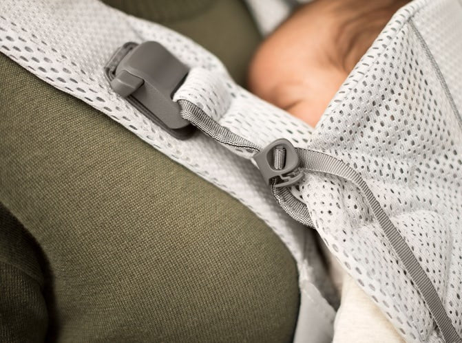 BabyBjorn marsupiu anatomic One Air Greige 3D Mesh 06