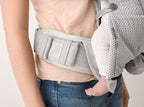 BabyBjorn marsupiu anatomic One Air Greige 3D Mesh 07