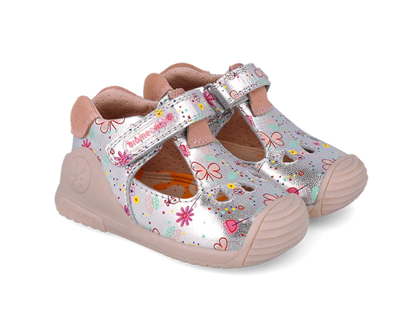 Biomecanics sandale fete 18-24 Metalcris Plata cu fluturasi