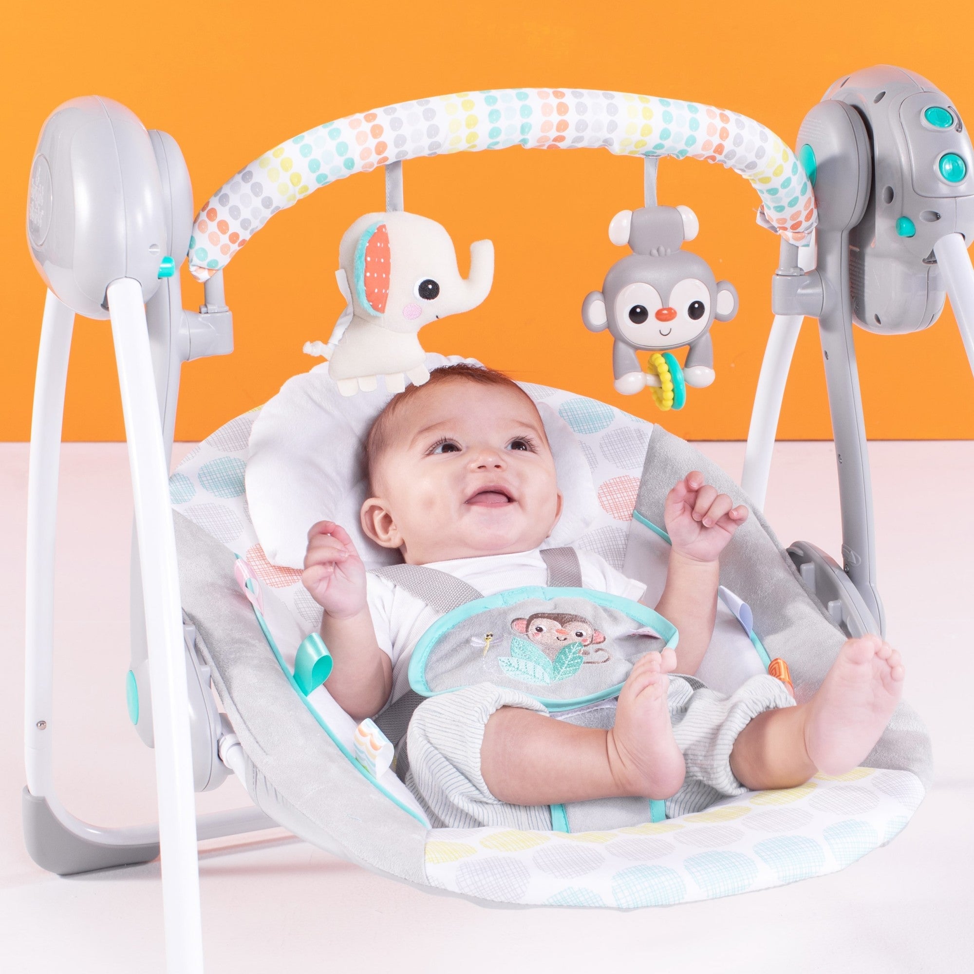 Bright Starts leagan portabil 0-9 kg Whimsical Wild 05