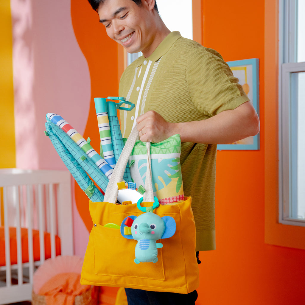 Bright Starts covor de joaca cu bara jucarii Wild Wiggles 0m+