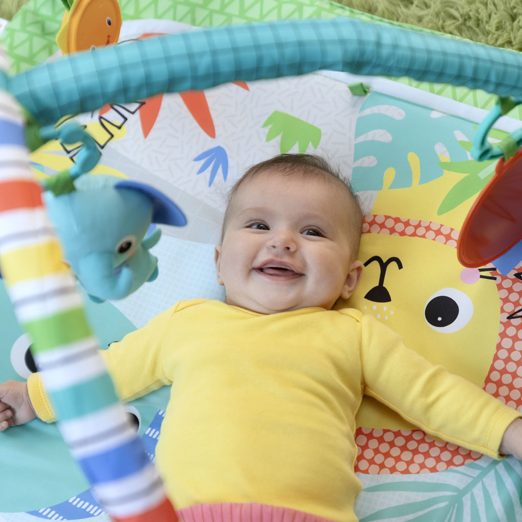Bright Starts covor de joaca cu bara jucarii Wild Wiggles 0m+