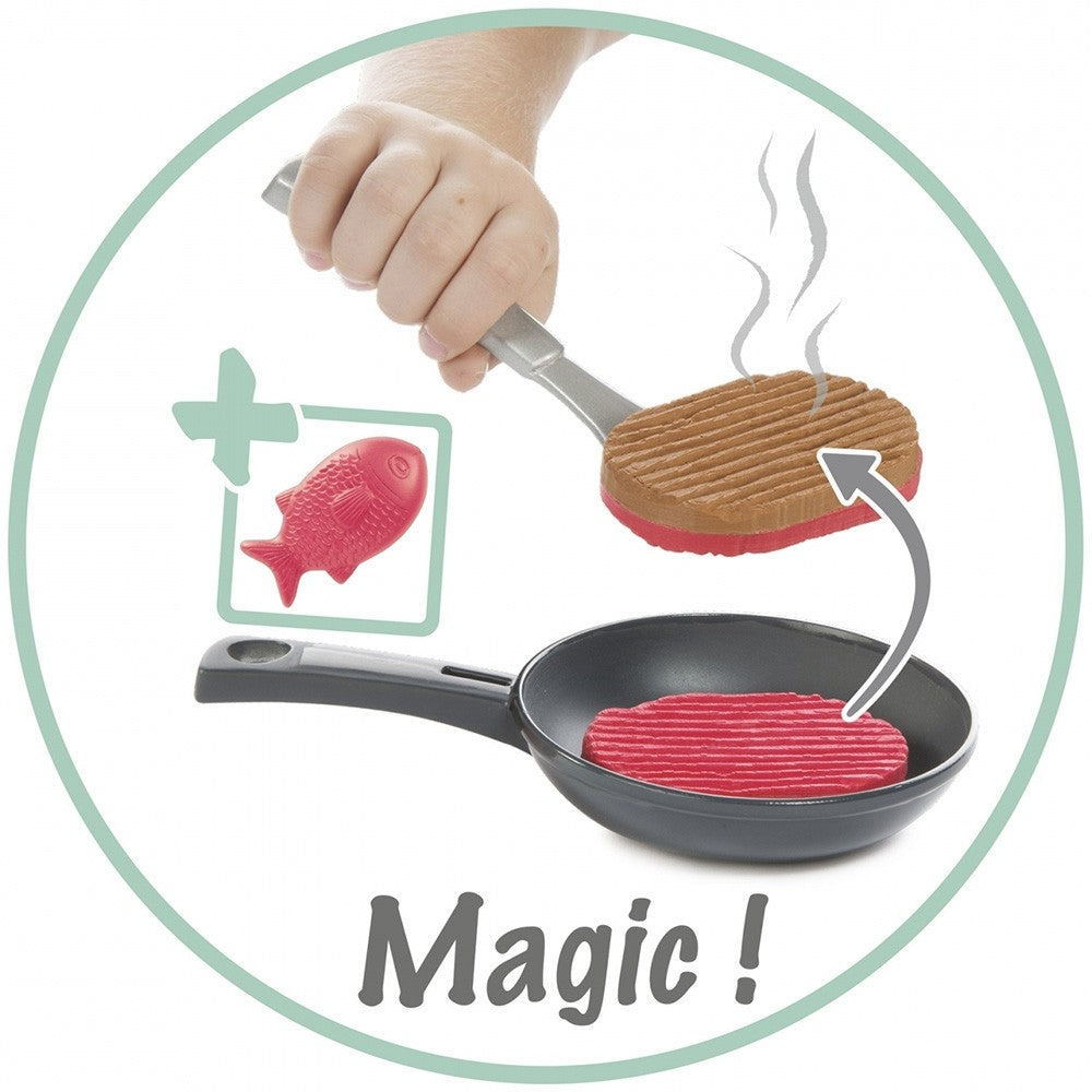 Smoby bucatarie Cherry Kitchen cu 25 accesorii 3 ani+