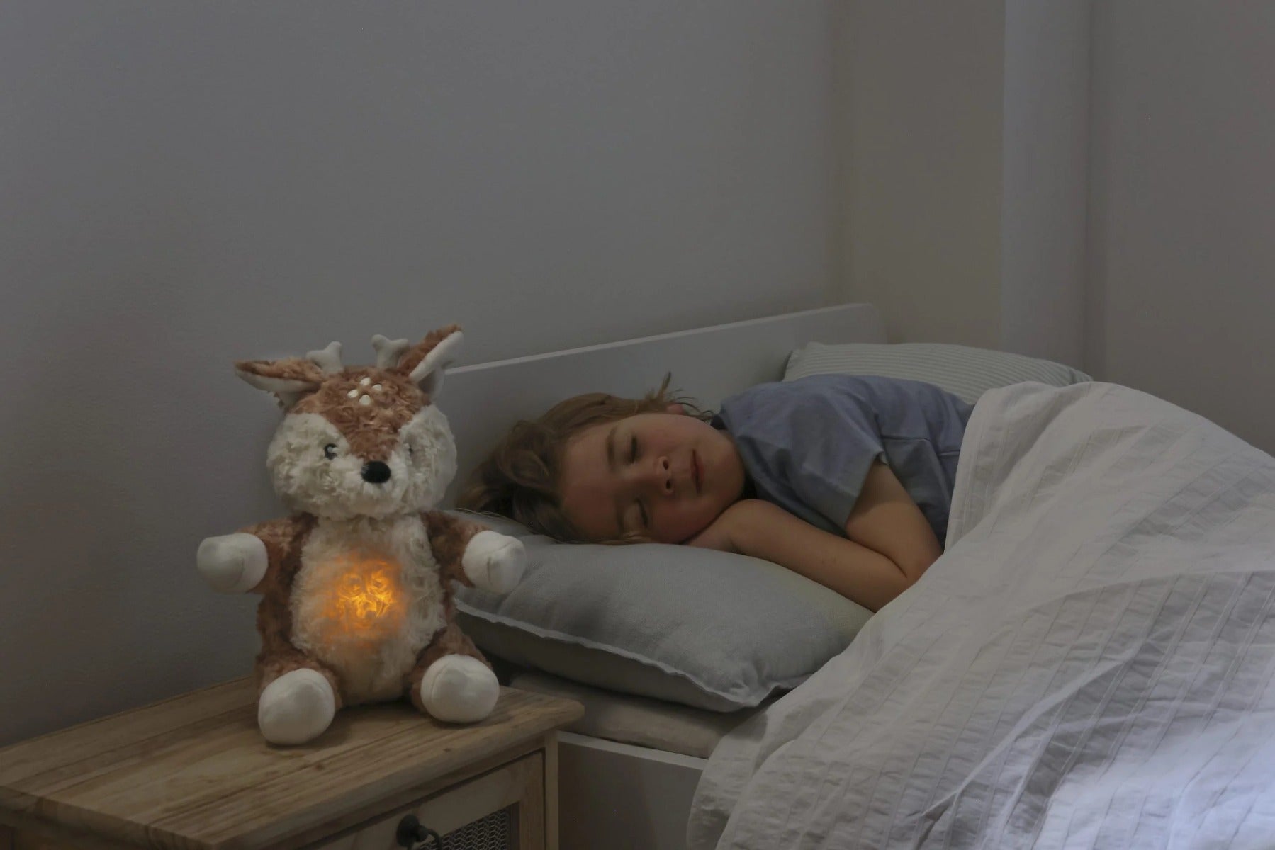 Cloud B jucarie plus muzicala cu lampa de veghe LoveLigh Buddies 0m+ Finley Fawn