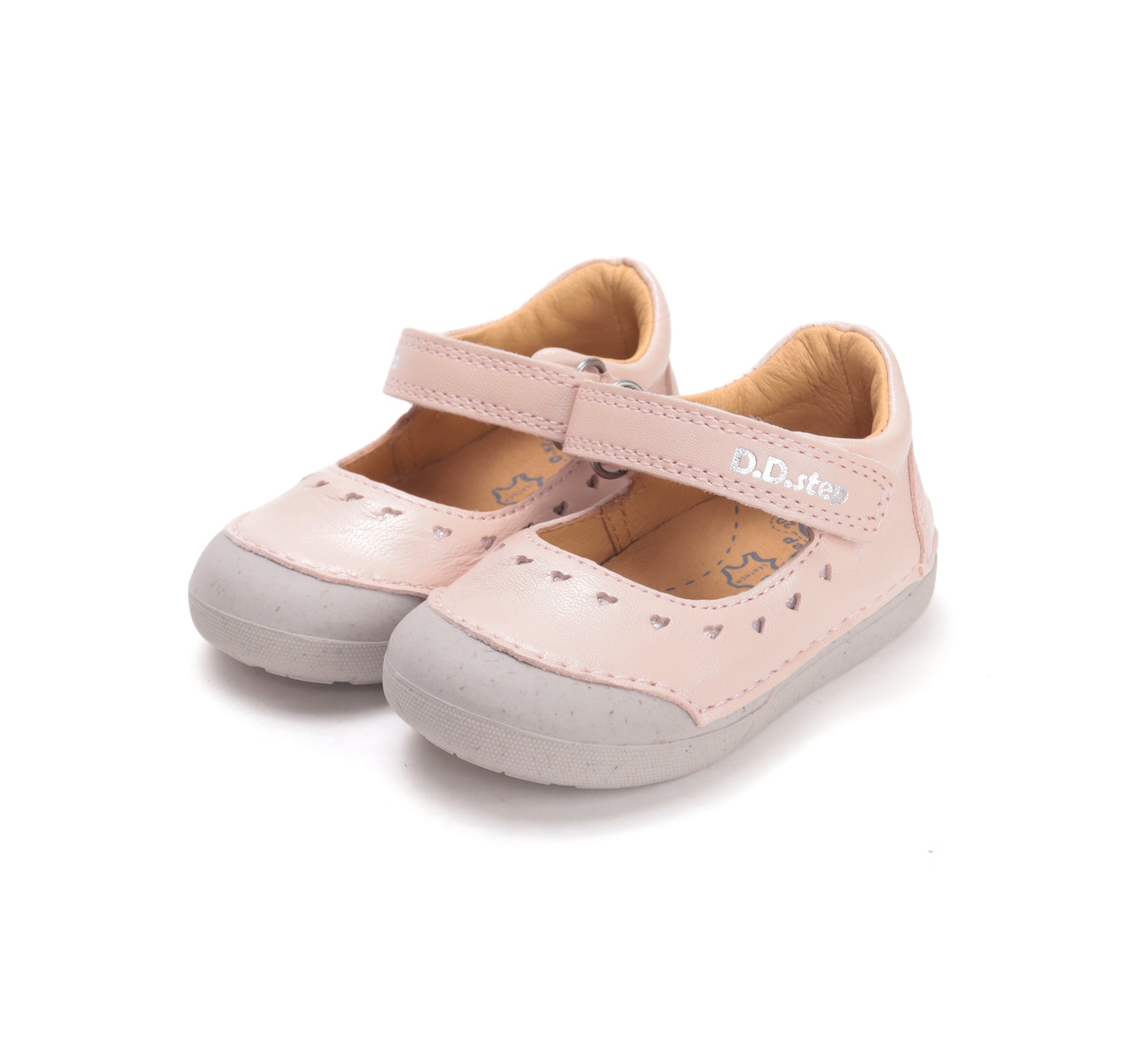 D.D.Step pantofi fete Primii pasi decupati 20-25 Baby Pink cu inimioare