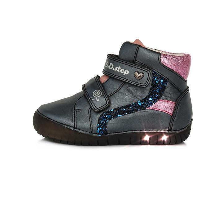 D.D.Step ghete fete cu LED Water-Repellent 25-30, Black 01