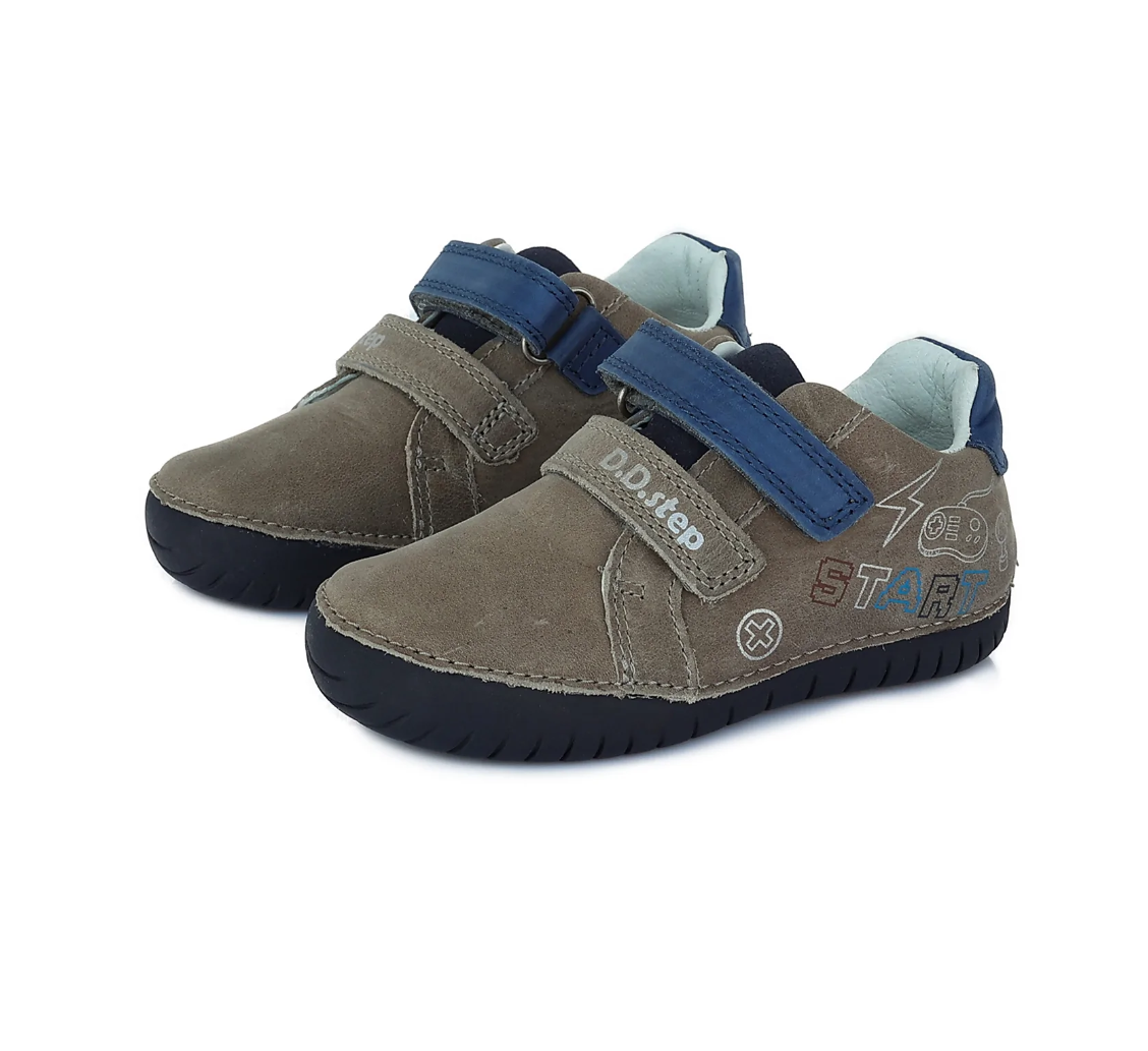  Grey S050-335AM 03