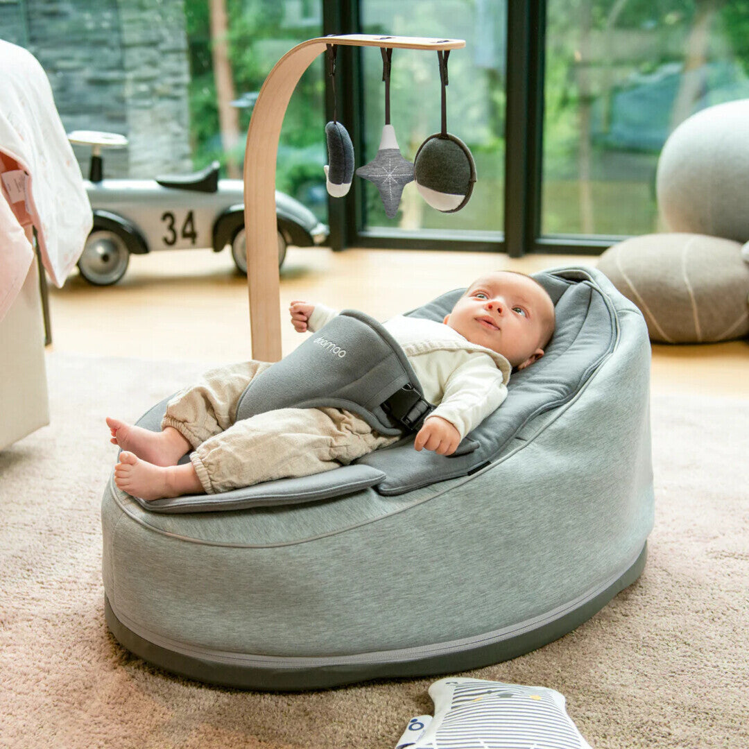 Doomoo bara din lemn cu jucarii pentru sezlongul Seat'n Swing 0m+ 