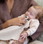 Doomoo esarfa pentru alaptat multifunctionala Mom’n Play Almond