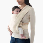 Ergobaby marsupiu Embrace 0-18 luni (3.2 - 11.3 kg) Cream