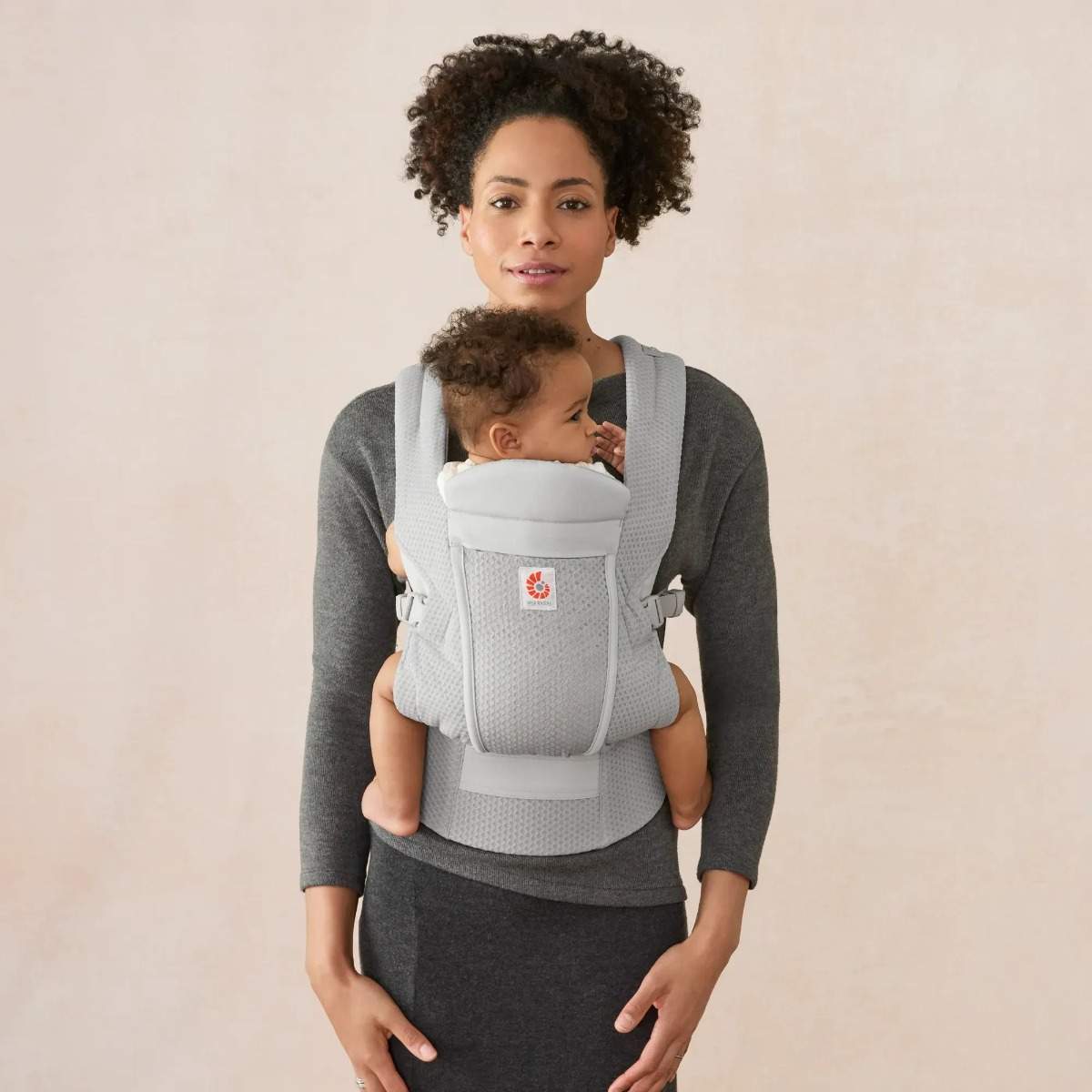 Ergobaby marsupiu Omni Lite 0-24 luni (3,2 - 15.9 kg) Mesh Pearl Grey