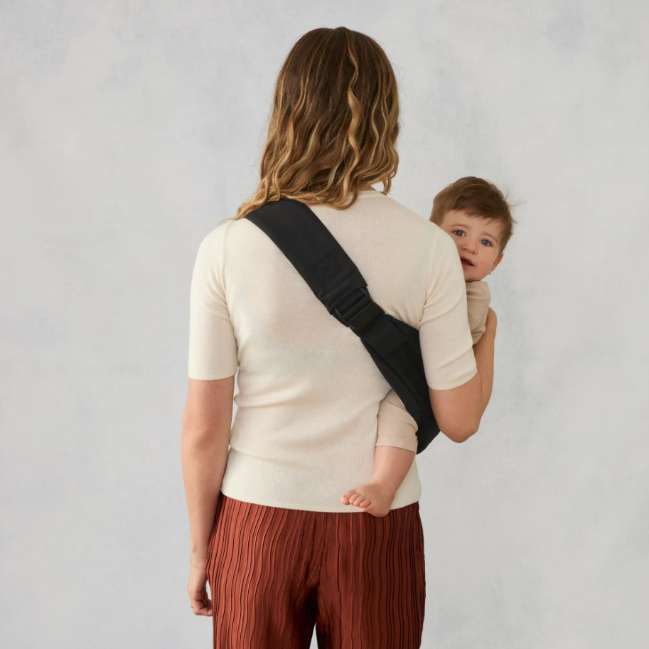Ergobaby marsupiu Sling Toddler Ergonomic UPSIE 6-48 luni (7,7–20,4 kg) Onyx Black