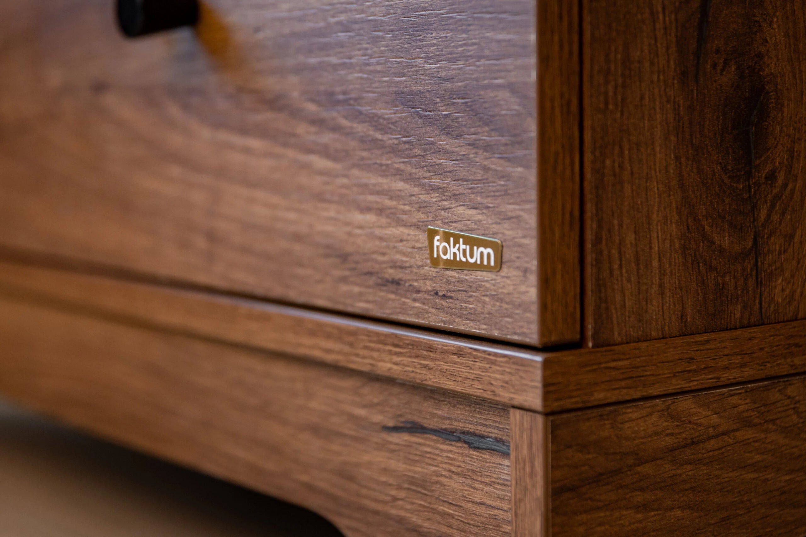 Faktum comoda NEST 86x48x92 cm Walnut