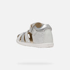 Geox sandale fete Macchia Baby 18-26 White/Silver cu flori