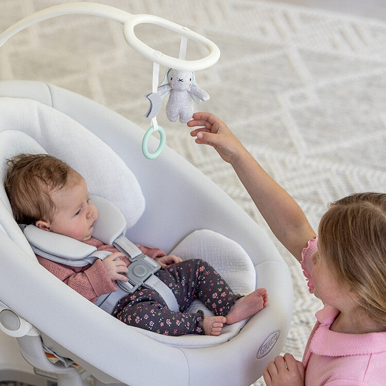 Graco Leagan electric cu vibratii si detectare plans Eluma Sway 0m+ Alb Rori