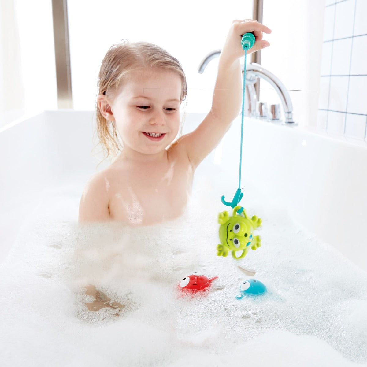 Hape jucarie de baie set de pescuit distractie dubla 24m+