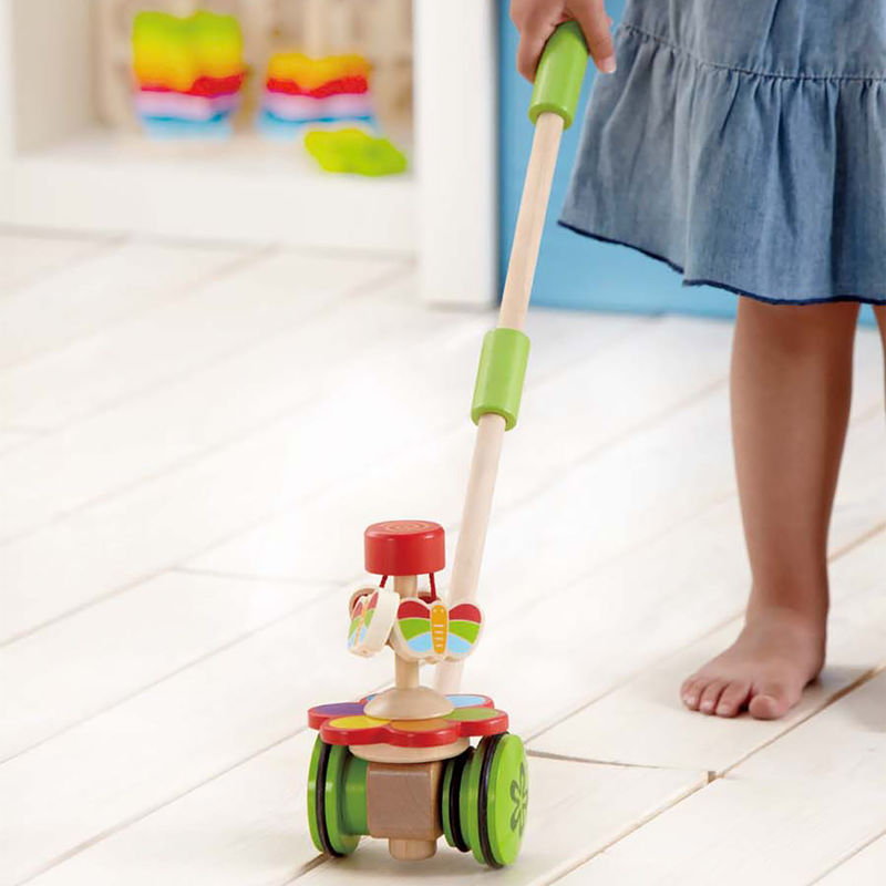 Hape jucarie impinge si mergi 12m+ Mentine fluturasii in miscare