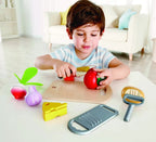 Hape jucarie set pentru curatare si taiere legume 3 ani+