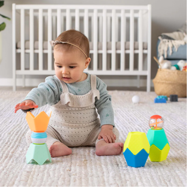 Infantino set jucarii senzoriale Sensory Cups And Activity Balls 0m+