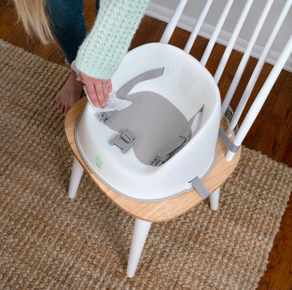 Ingenuity scaun de masa Easy Clean Booster 6m+ Oat