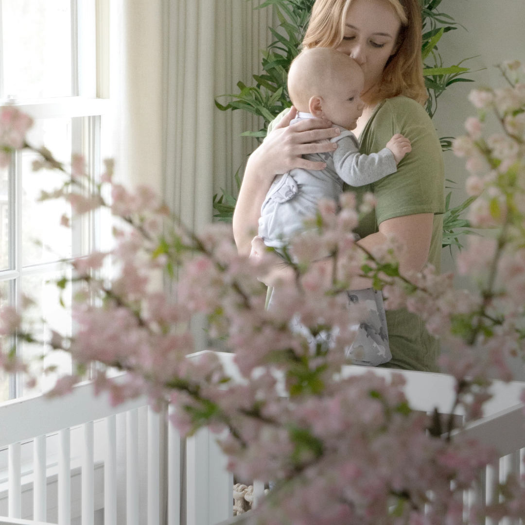 Ingenuity sistem de infasare Swaddle Me 0-3 luni colectia Monogram