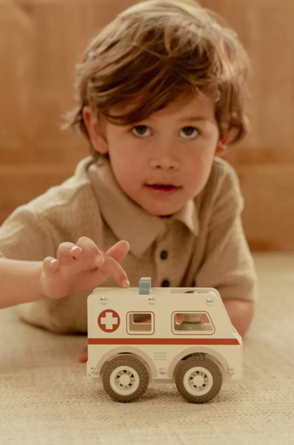 Little Dutch masinuta din lemn FSC 18m+ Ambulanta