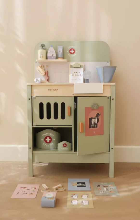 Little Dutch cabinet veterinar cu accesorii din lemn FSC 3 ani+ Green